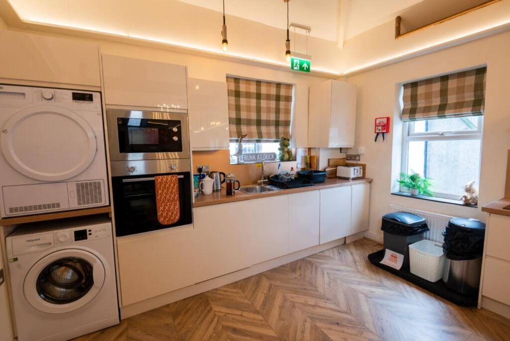 Lakes Boutique Hostel Apartment ווינדרמר מראה חיצוני תמונה